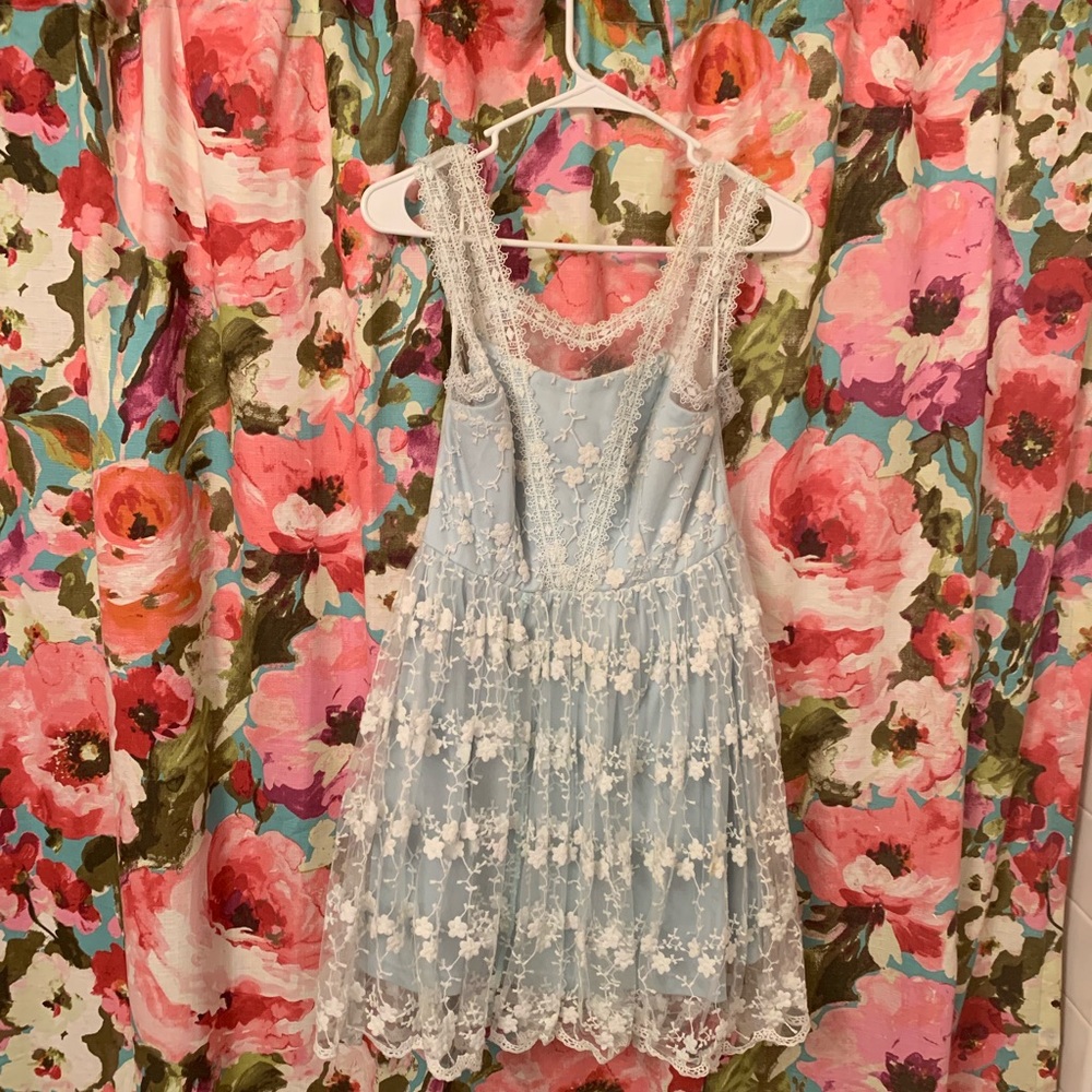 Backless Lace Dress